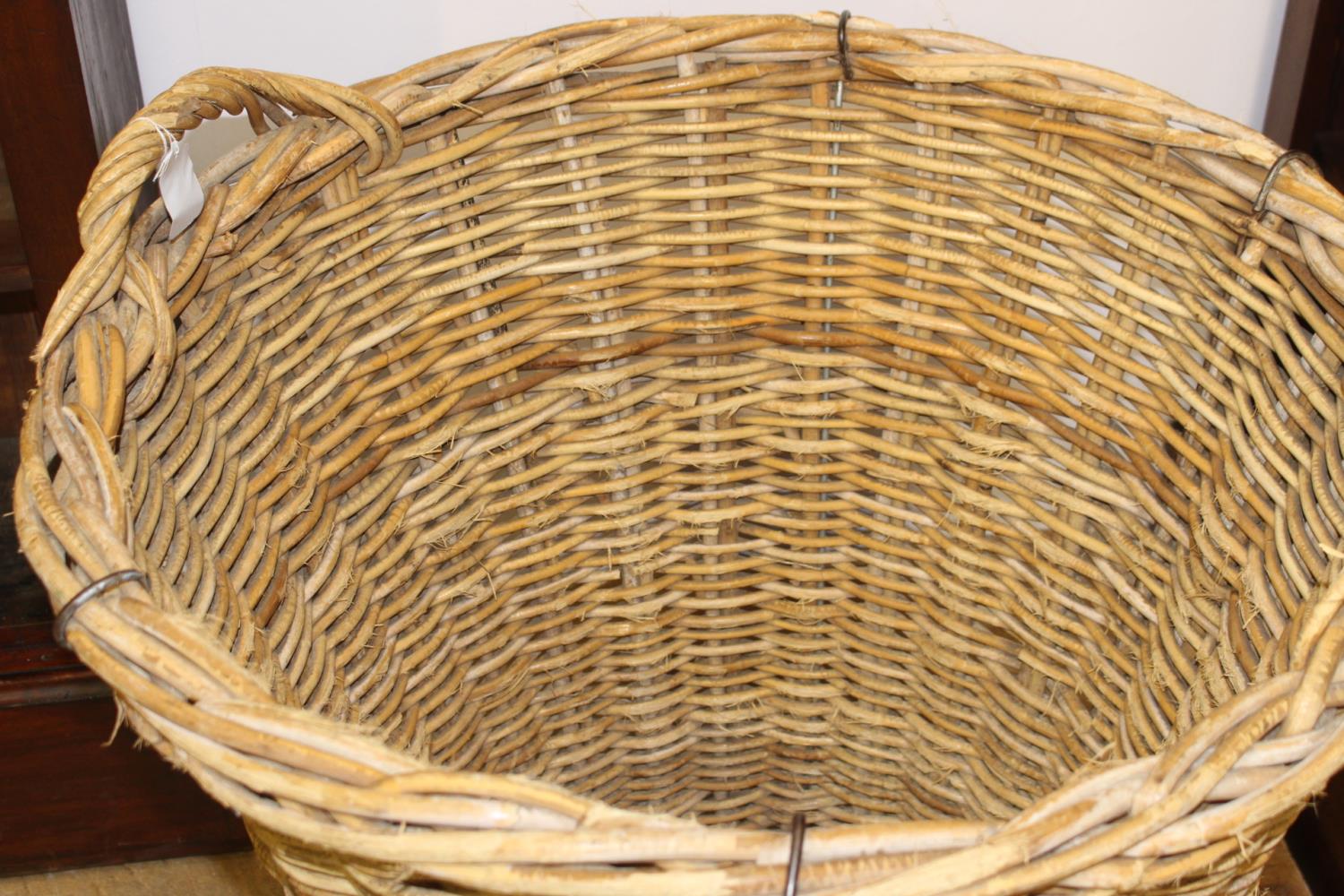 Wicker laundry/ log basket { 80cm H X 60cm Dia }. - Image 2 of 3