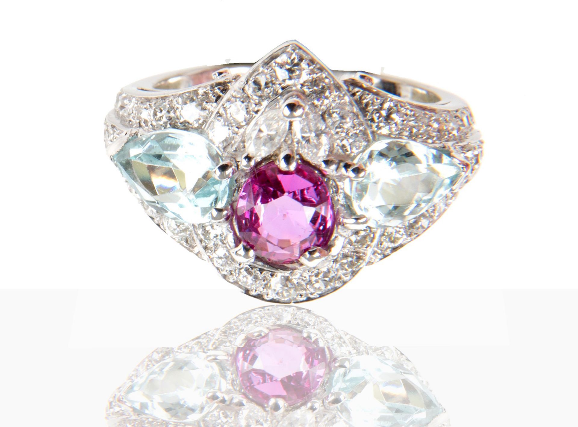White gold ring with diamonds, aquamarine and pink sapphire