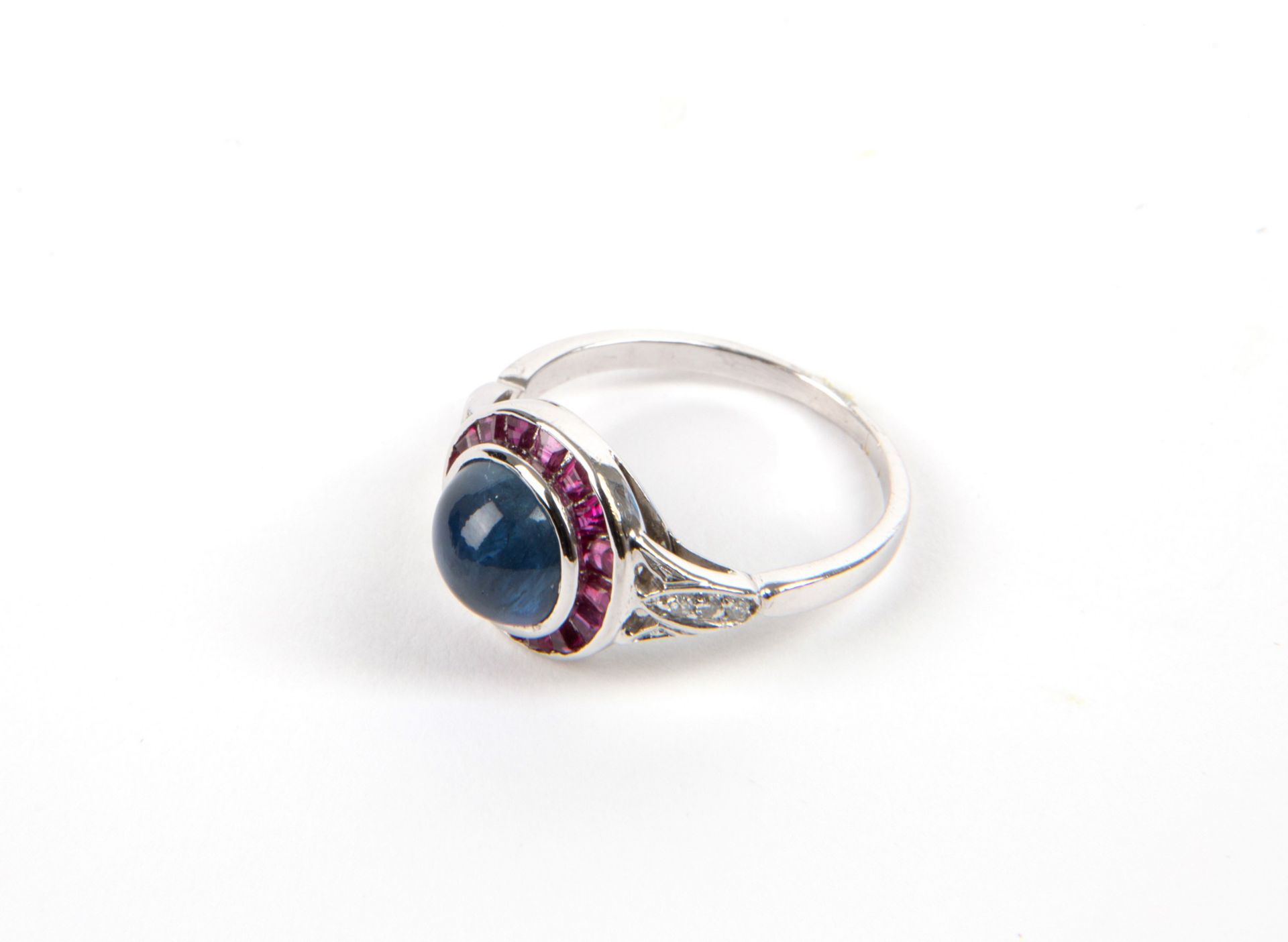 White gold ring with diamonds, rubies and sapphires - Bild 2 aus 2