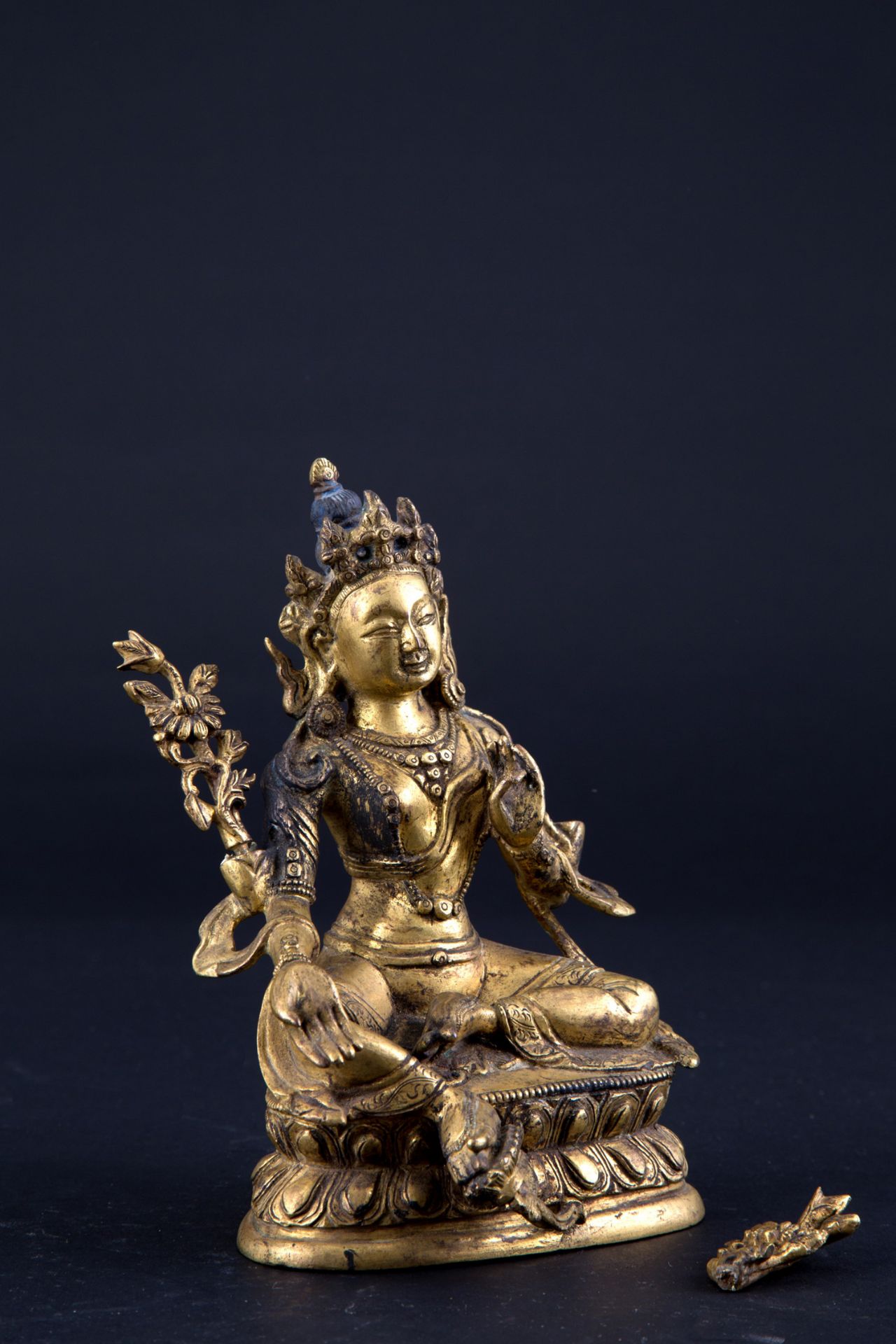 Sculpture "BUDDHA SITTING ON DOUBLE LOTUS FLOWER" - Image 3 of 5