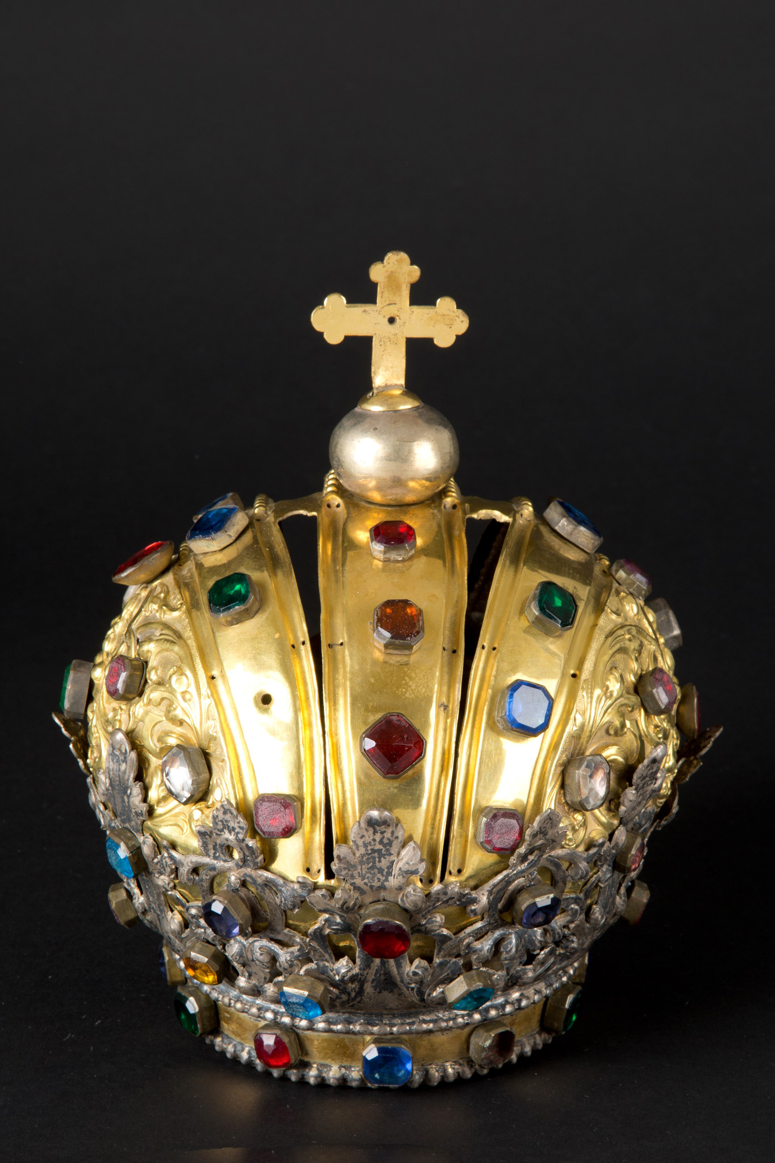 Gold and silver metal crown - Image 2 of 4