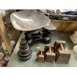 SET OF ENAMEL WEIGHING SCALES AND VARIOUS WEIGHTS