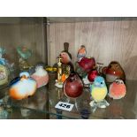 SELECTION OF ROBIN FIGURINES, TEALIGHT HOLDERS,