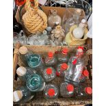 BOX CONTAINING HEAVY DUTY GLASS VASE, CERAMIC PICTURES, HIP FLASKS,