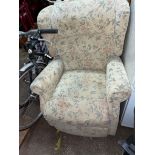 OATMEAL FLORAL ELECTRIC RECLINING RISER CHAIR