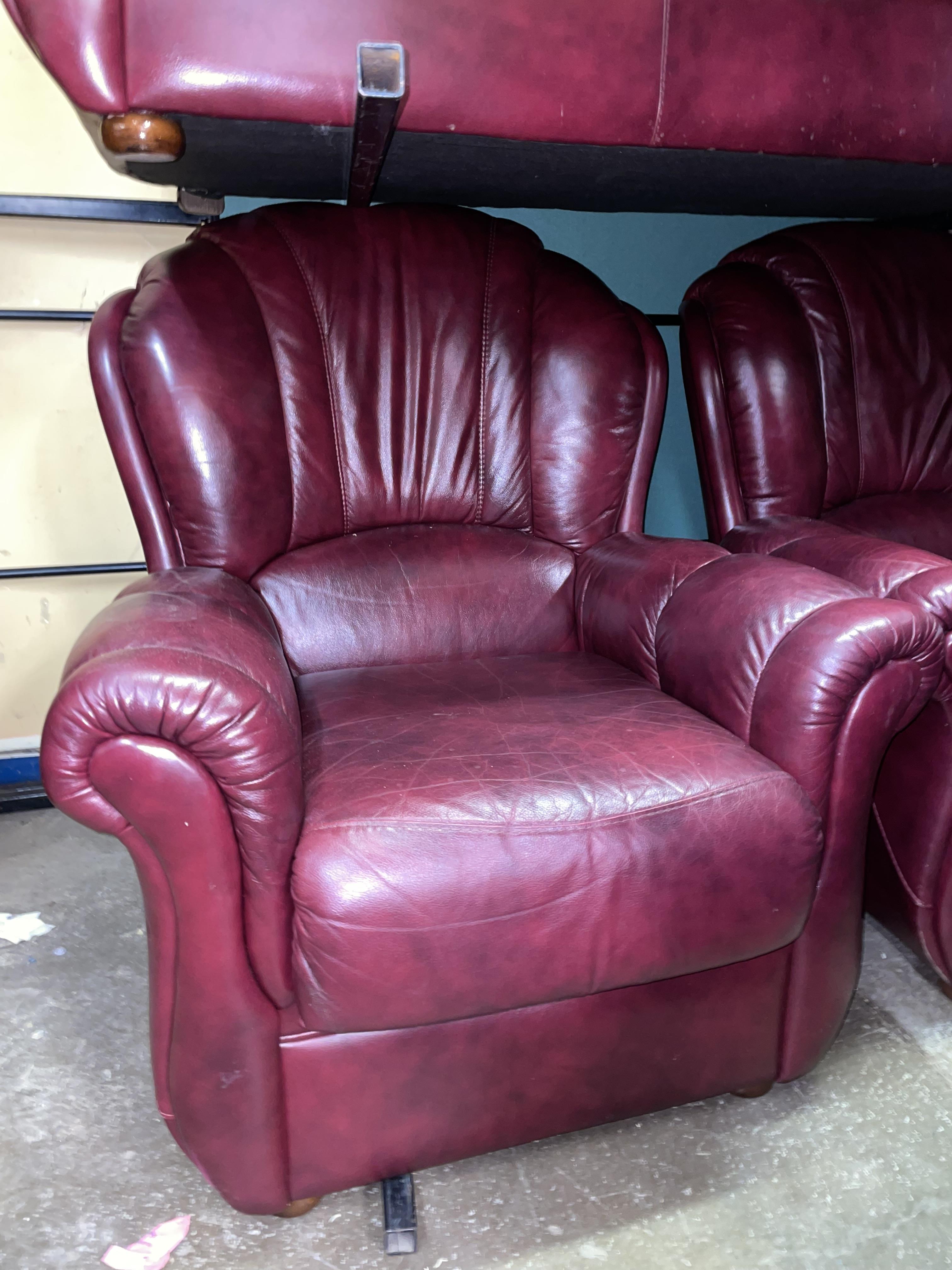 CHERRY RED LEATHER THREE PIECE SUITE - Image 3 of 3