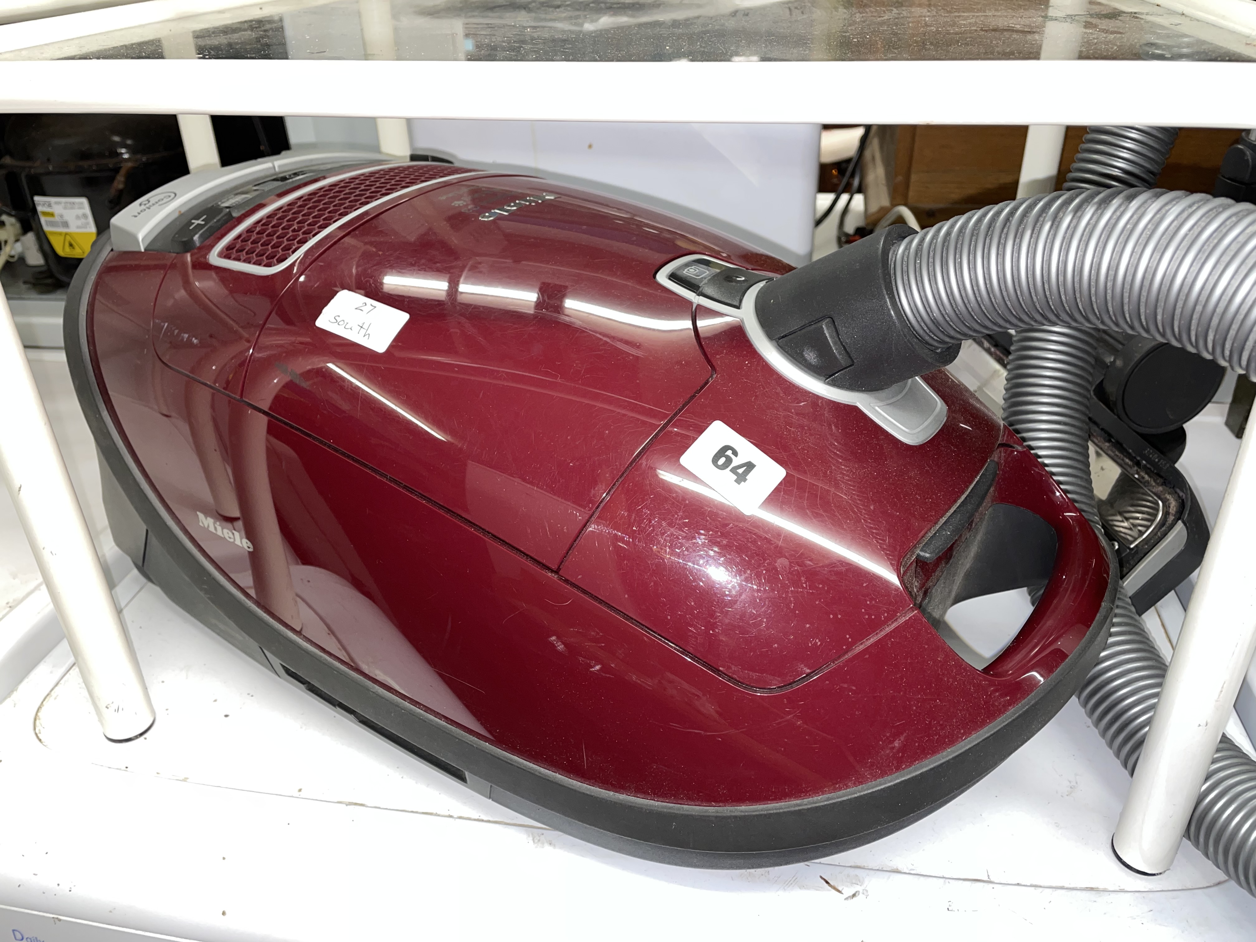 MIELE C3 CYLINDER VACUUM CLEANER