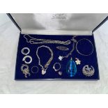 BOX OF SILVER JEWELLERY INCLUDING ENGRAVED RING, THREE GATE BRACELET WITH HEART PADLOCK,