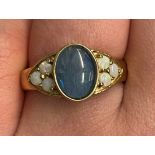9CT GOLD OVAL OPAL RING SET WITH THREE OPAL STONE SHOULDERS, SIZE O, 2.