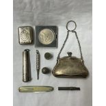 BAG CONTAINING A SILVER CHEROOT HOLDER, A PLATED MINI PURSE WITH CHAIN, TWO THIMBLES, POCKET KNIFE,