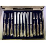 CASED SET OF SILVER HANDLED DESSERT CUTLERY - KNIVES AND FORKS