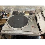 SONY TURNTABLE