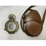 MILITARY FIELD COMPASS #275033 1917 IN LEATHER CARRY POUCH