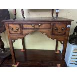 GEORGE III OAK MAHOGANY CROSS BANDED SIDE TABLE/LOWBOY WITH UNDULATING FRIEZE