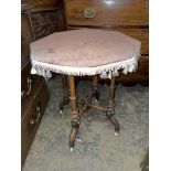 VICTORIAN WALNUT FLUTED TURNED COLUMN OCTAGONAL TOPPED OCCASIONAL TABLE