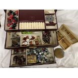 JEWELLERY BOX - NECKLACES, TWO POWDER COMPACTS, BROOCHES,