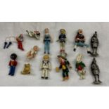 SMALL BAG OF MINIATURE COLD PAINTED METAL ARTICULATED FIGURES INCLUDING THE MAD HATTER,