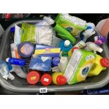 WASHING BASKET OF CLEANING AGENTS AND DOMESTIC PRODUCTS