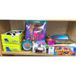 SHELF - SESAME STREET TRAINERS, SINDY DOLLS,