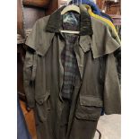 SELECTION OF GENTS OUTDOOR COATS INCLUDING LANDS END AND NEW FOREST SIZE SMALL (8 PIECES)