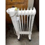 PORTABLE ELECTRIC HEATER