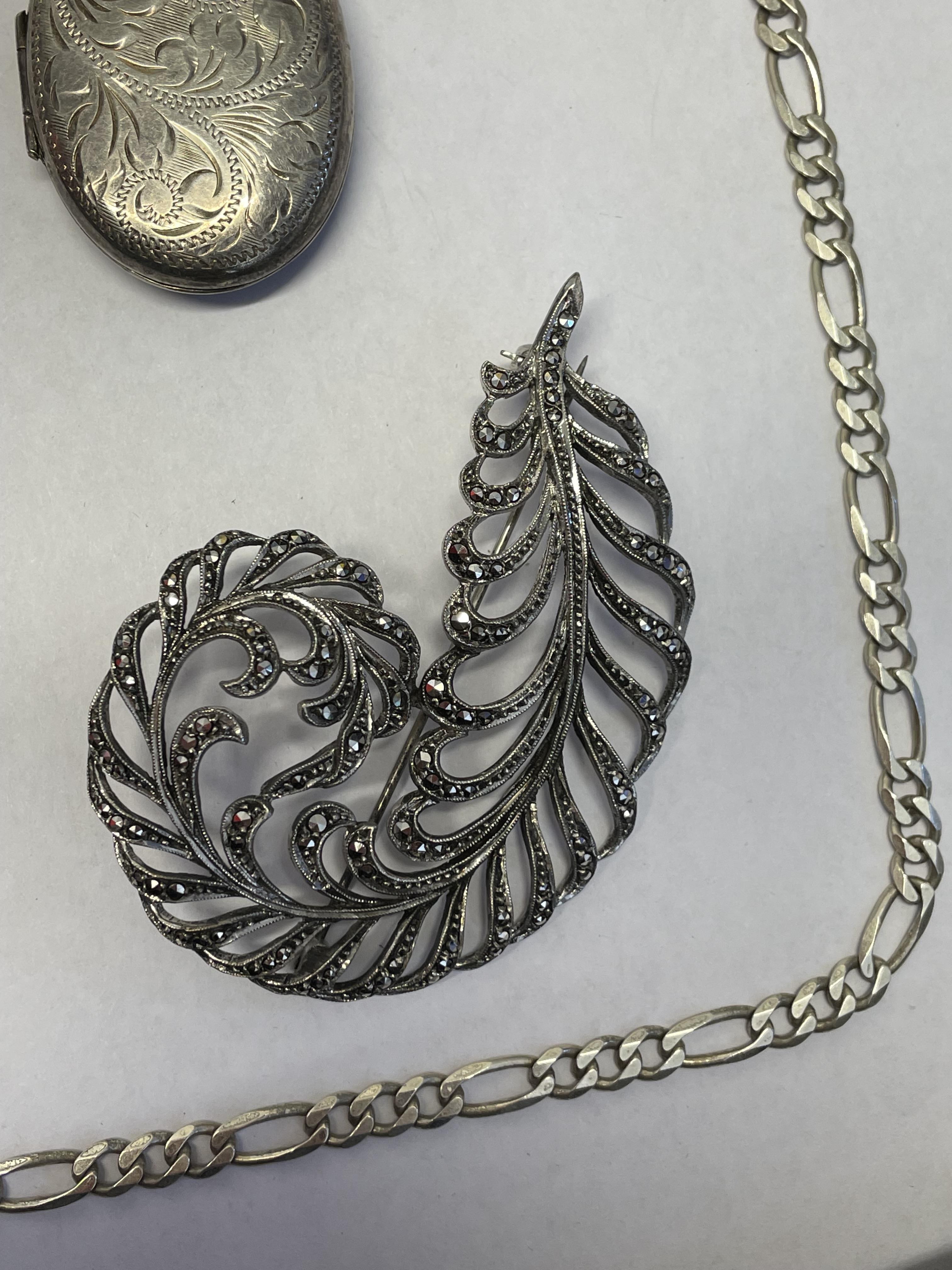 SILVER ENGRAVED OVAL LOCKET, - Image 3 of 5