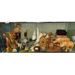 SELECTION OF TREEN ANIMAL FIGURES INCLUDING SAFARI EXAMPLES AND A SELECTION OF CARVED HORN BIRD AND