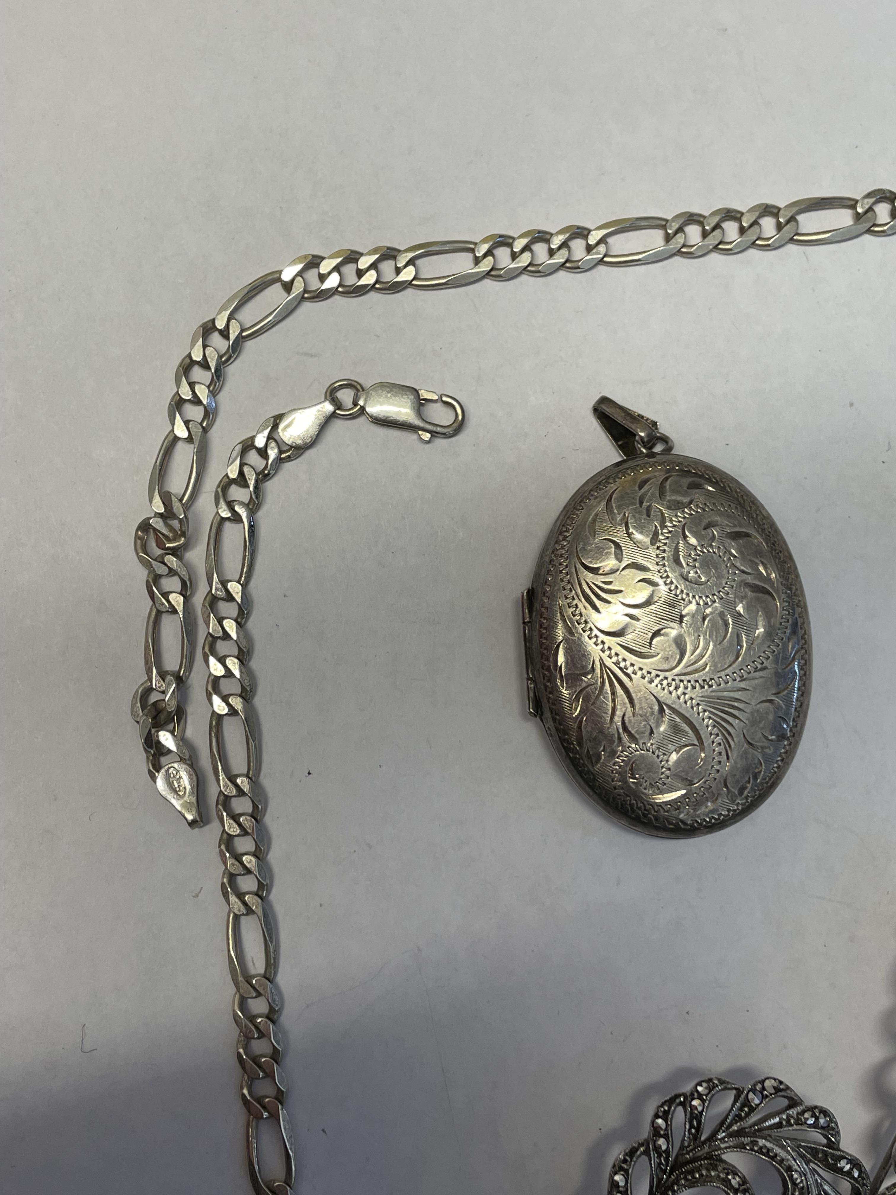 SILVER ENGRAVED OVAL LOCKET, - Image 4 of 5
