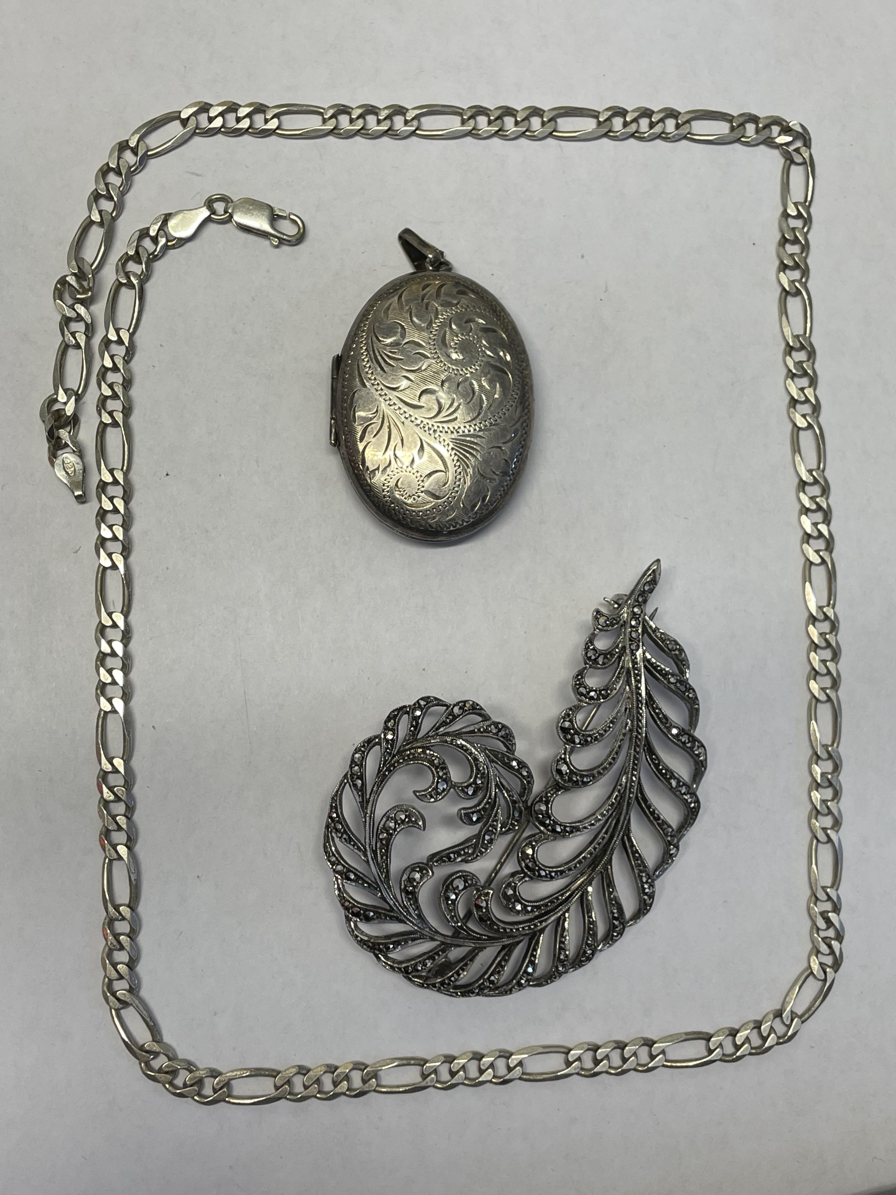 SILVER ENGRAVED OVAL LOCKET, - Image 2 of 5