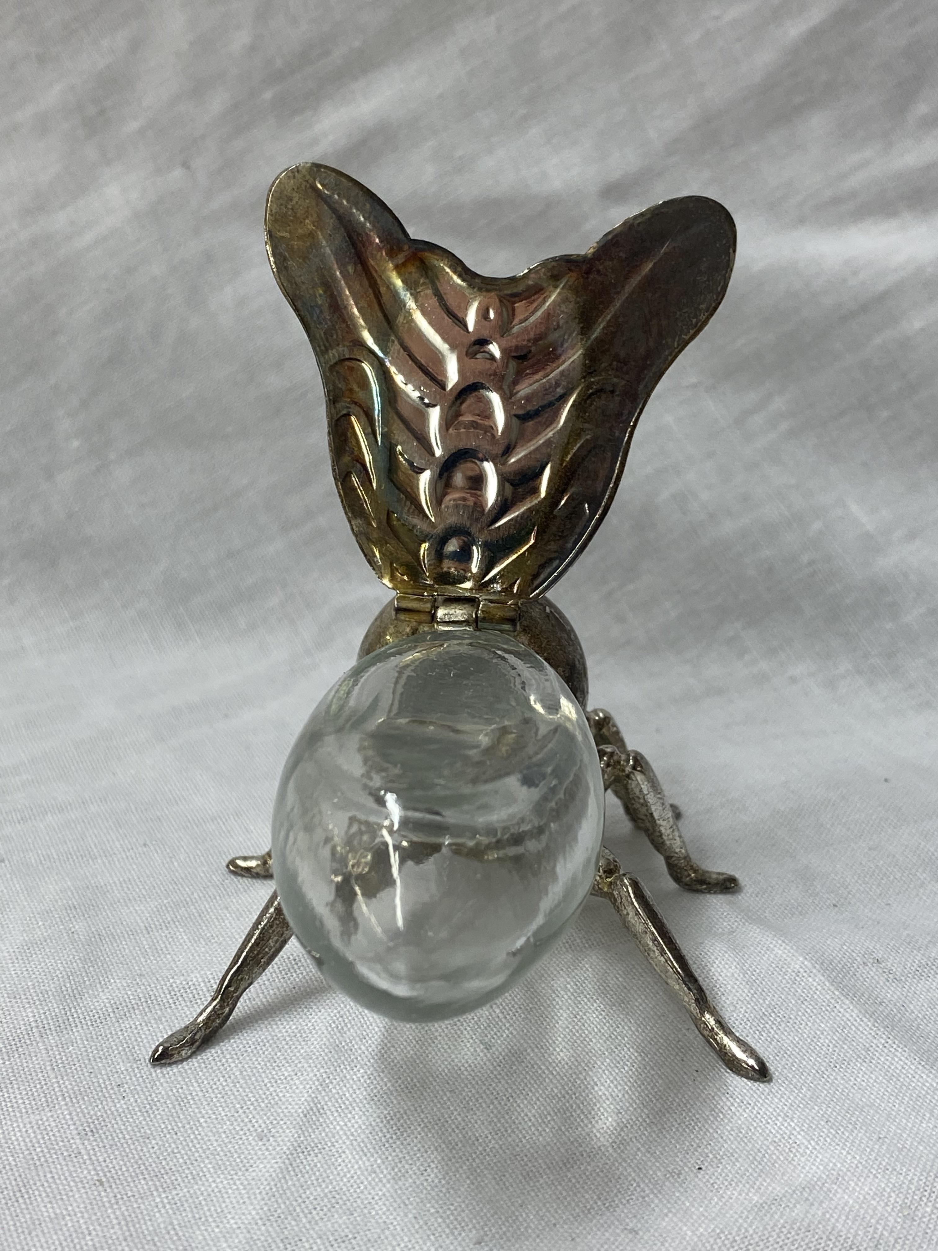 PAIR OF UNMARKED GODINGER BEE STYLE EPNS AND GLASS SALT AND PEPPER CELLARS - Image 3 of 4