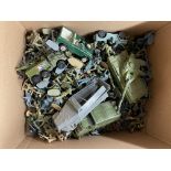 LARGE BOX OF ASSORTED MILITARY TOY FIGURES INCLUDING DINKY TANKS, TRUCKS,