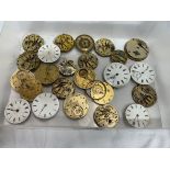 TRAY OF WATCH MOVEMENTS/FACES