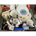CARTON CONTAINING MISCELLANEOUS CERAMICS INCLUDING CRESTED CHINAWARES, WEDGWOOD TABLE LIGHTER,