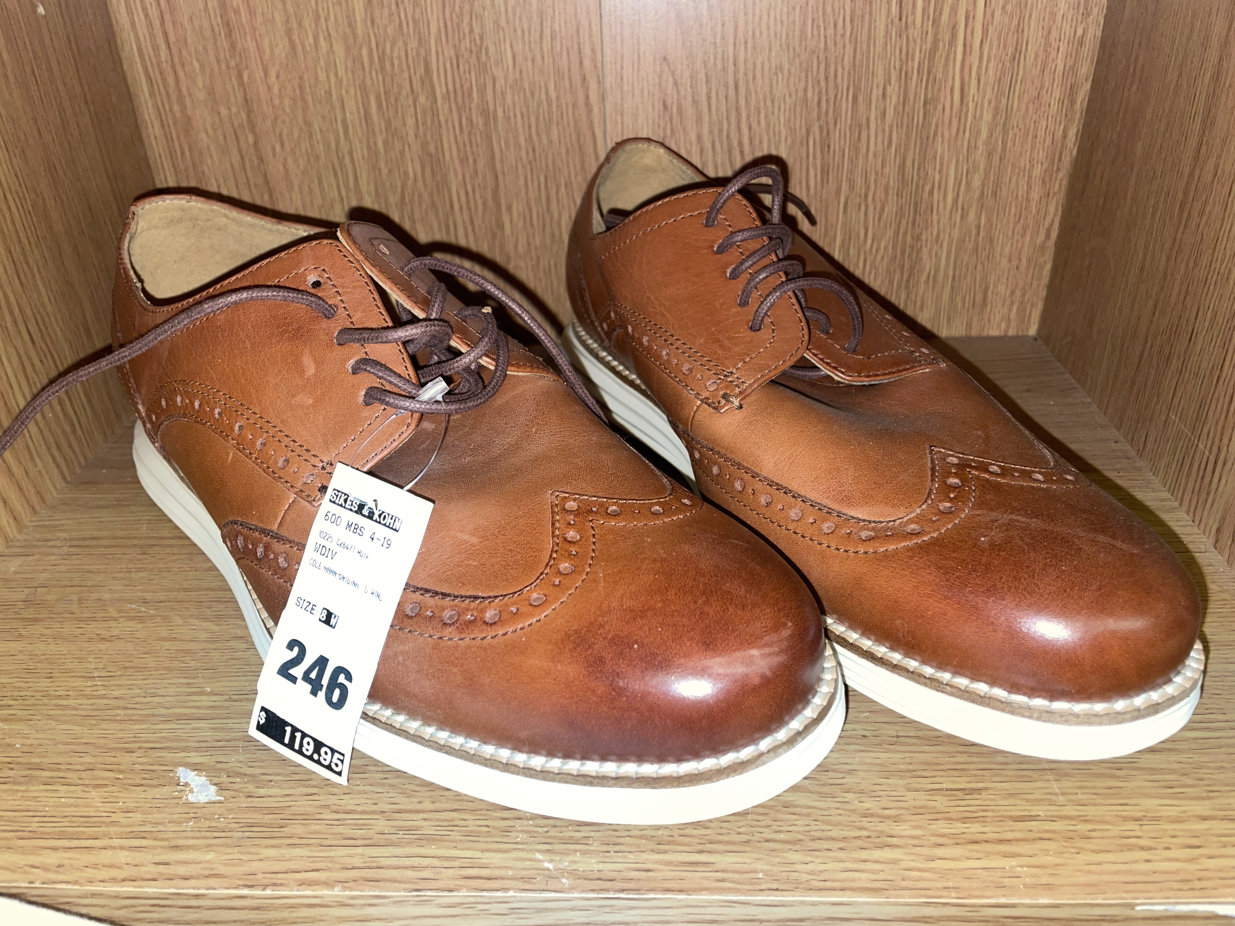 PAIR OF COLEHANN SIZE 8 BROGUES (NEW)