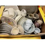 CARTON CONTAINING STUDIO POTTERY STONEWARE CUPS AND TRAY,