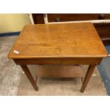 SMALL OAK OCCASIONAL TABLE