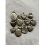 BAG - SILVER OVAL ENGRAVED AND HEART SHAPED LOCKETS (12)