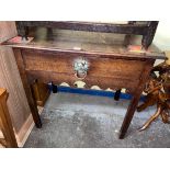 18TH CENTURY OAK LOWBOY/SIDE TABLE WITH SINGLE DRAWER ABOVE AN UNDULATED APRON