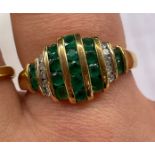 9K EMERALD CZ BANDED RING 3.