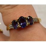 9CT AMETHYST AND DIAMOND CHIP RING 2.