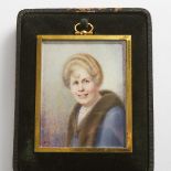 Claude E. Quivey (American, 1871-1943), PORTRAIT MINIATURE OF A LADY