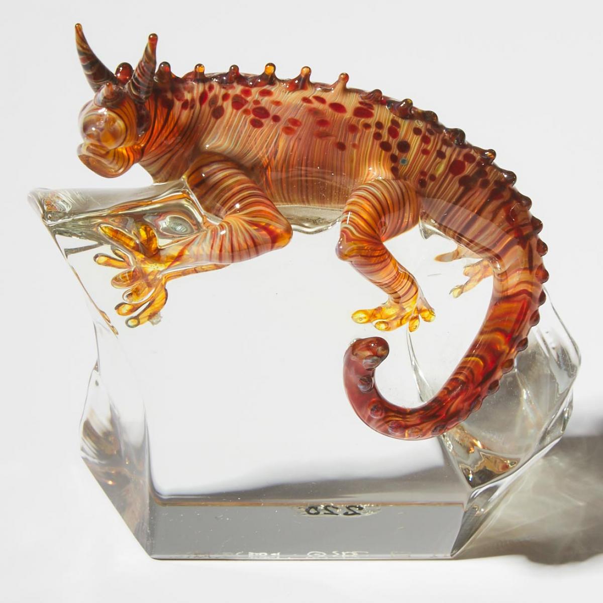 Milon Townsend (American), 'Chameleon' Glass Paperweight, 1999, height 3.9 in — 10 cm