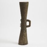 Iatmul Kundu (Drum), Middle Sepik River, Papua New Guinea, early to mid 20th century, height 26.75 i
