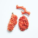 Three Carved Coral Brooches, 19th Century, 晚清 珊瑚雕胸针一组三件, largest length 2.7 in — 6.8 cm (3 Pieces)