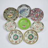 A Group of Eight Famille Rose Porcelain Dishes, 19th/20th Century, 晚清/民国 粉彩盘一组八件, largest diameter 1