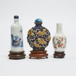 A Group of Three Porcelain Snuff Bottles, 19th Century, 清 十九世纪 彩瓷烟壶一组三件, tallest height 3.4 in — 8.7