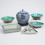 A Group of Six Chinese Porcelain Pieces, 19th/20th Century, 晚清/民国 青花及彩瓷器一组六件, daffodil basin 2.4 x 9