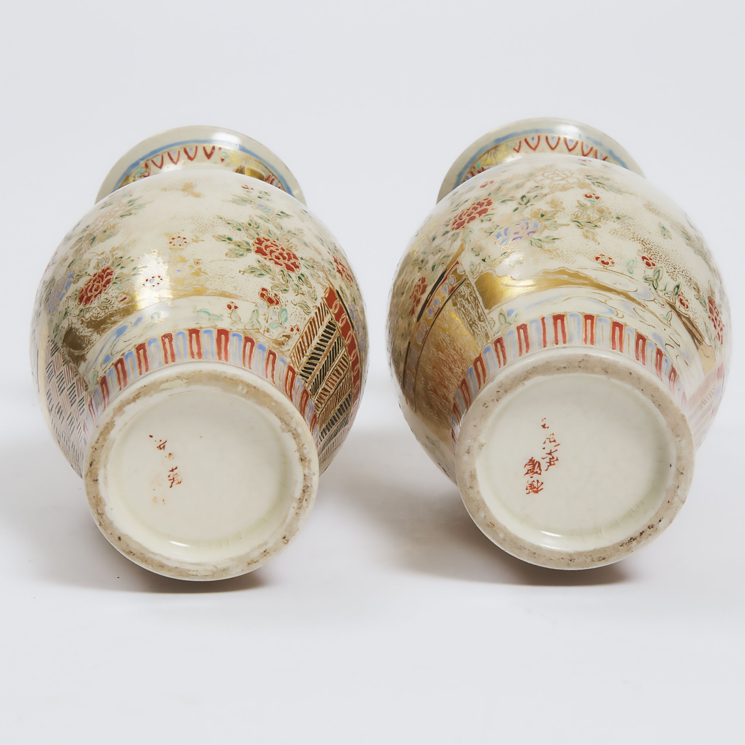A Pair of Small Satsuma Vases, Meiji Period, height 5.9 in — 15 cm (2 Pieces) - Image 3 of 3