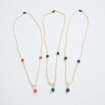 Three Strands of Coral, Malachite and Lapiz Lazuli Beaded Necklaces, Mid 20th Century, 珊瑚孔雀石及青金石珠串项链