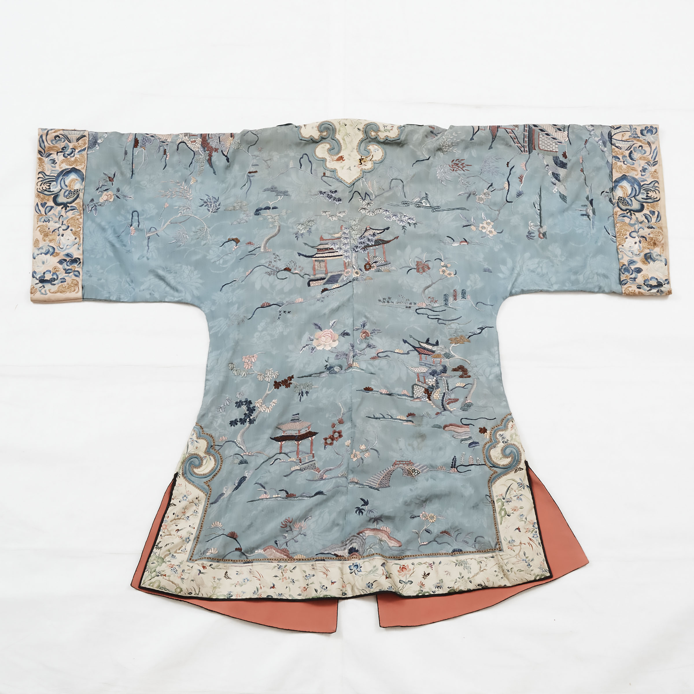 A Chinese Embroidered Pale Blue Ground 'Landscape' Surcoat, 19th Century, 清 十九世纪 蓝地刺绣庭院花卉纹女褂, 40.9 x - Image 2 of 4